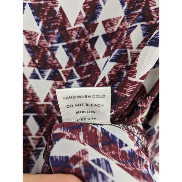 41 Hawthorn Geometric Blouse M Red VNeck Roll Tab Long Sleeves Office Top Career - Picture 5 of 9